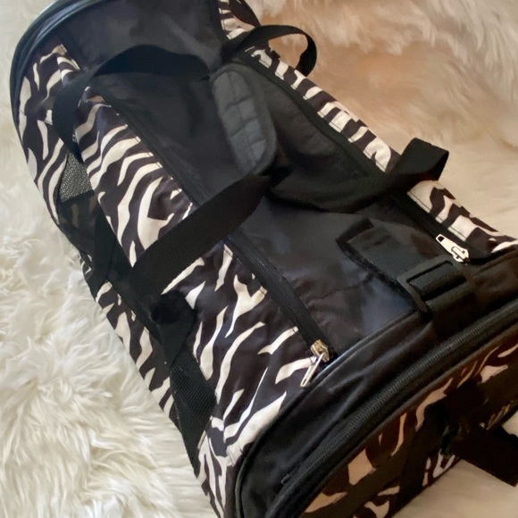 Small Dog/Cat Zebra Print Soft Side Pet carrier